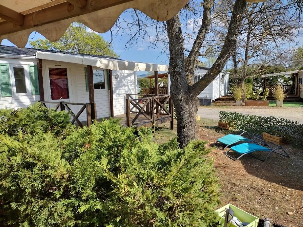 Campsite Camping Lac Ste Croix: Riverside Adventure in Verdon Gorges Sainte-Croix-de-Verdon